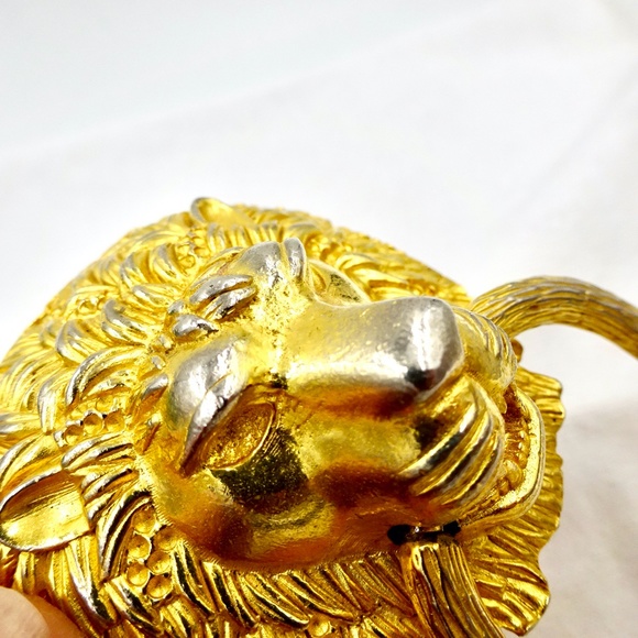 KENNETH LANE Pin Pendant Lion Head Door Knocker - Picture 5 of 7